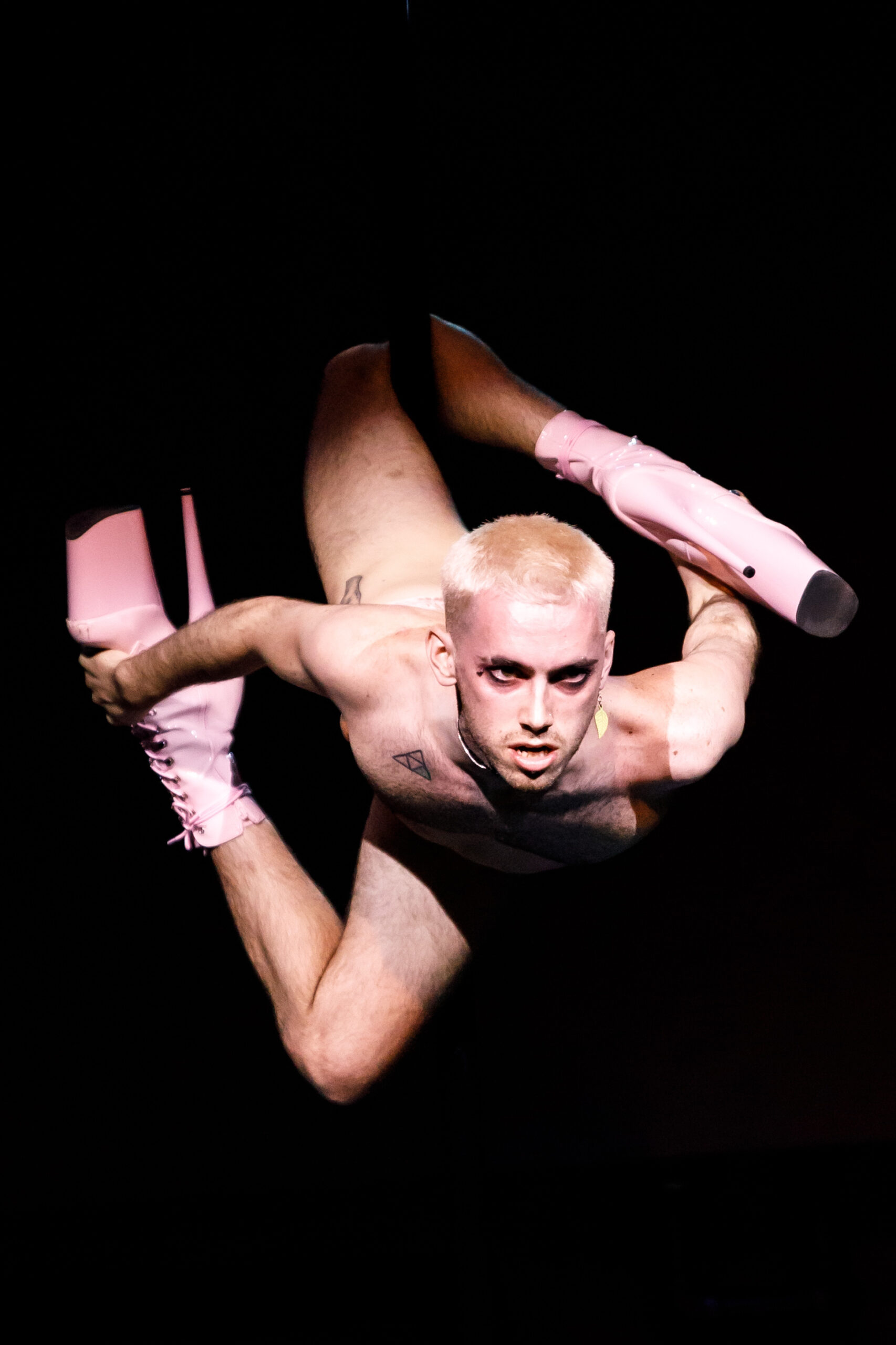 Audience and stage moment from Hell on Heels